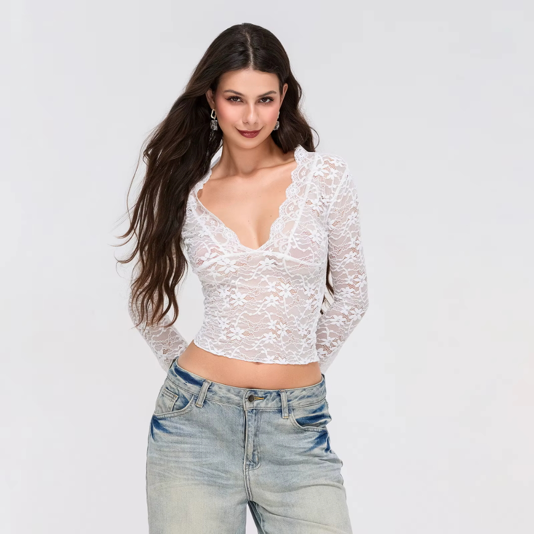 VINTAGE LACED V NECK