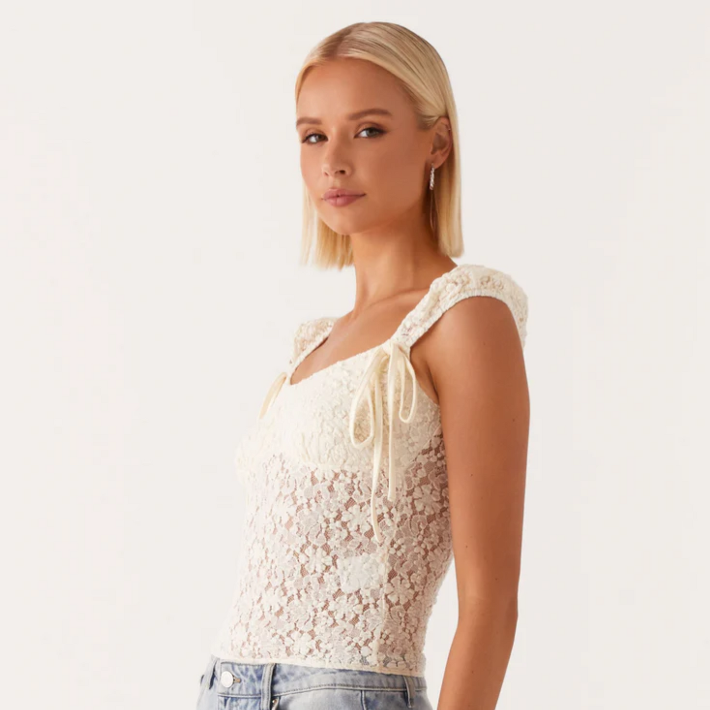 CREAM LACE