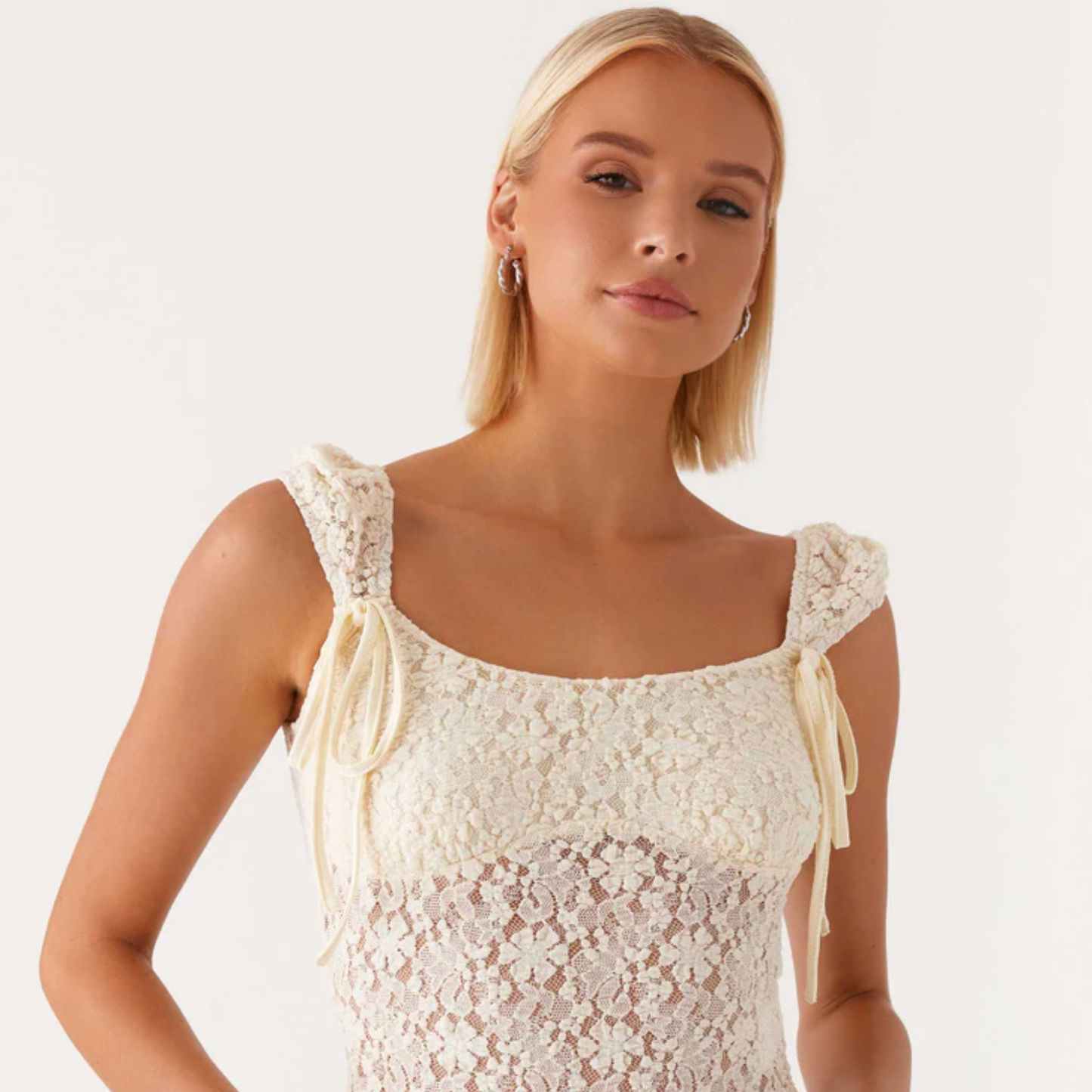 CREAM LACE