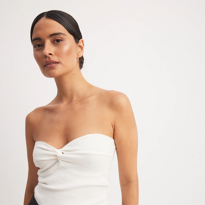 JOSEPHINE KNOT